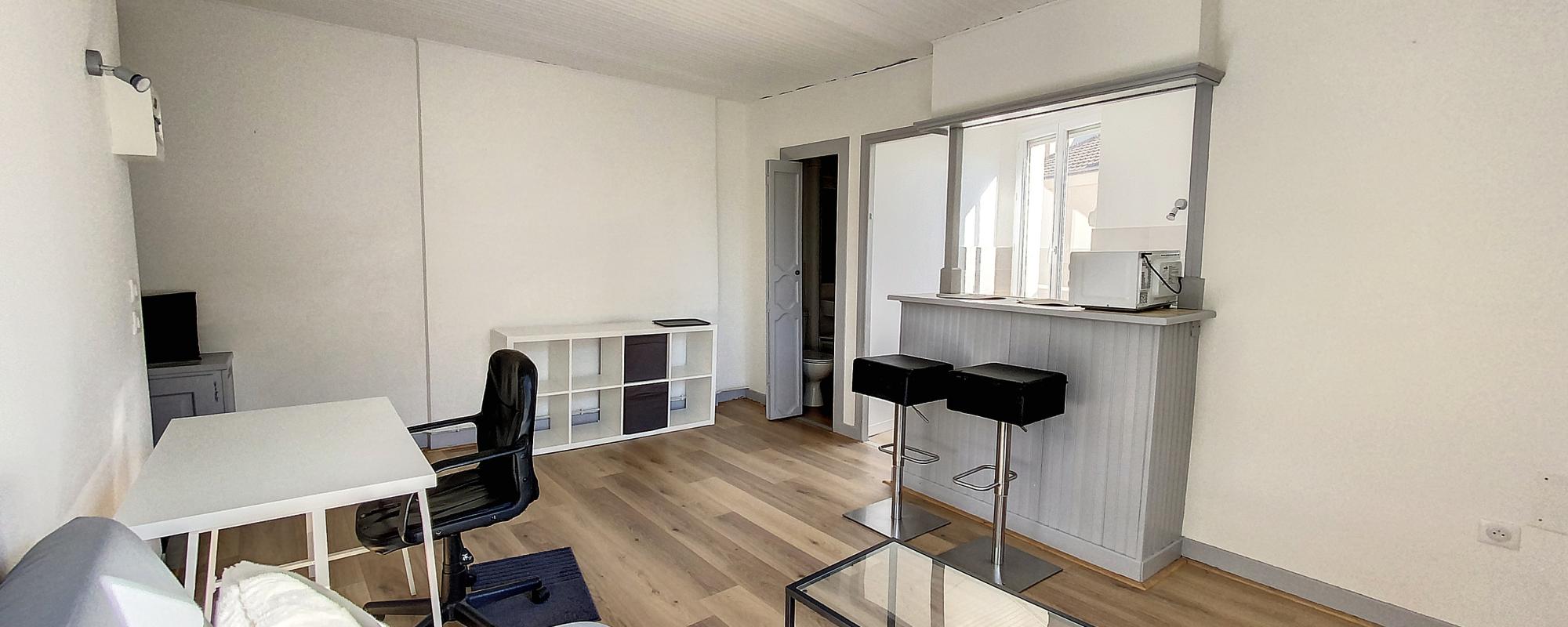 Comfortable affordable studio