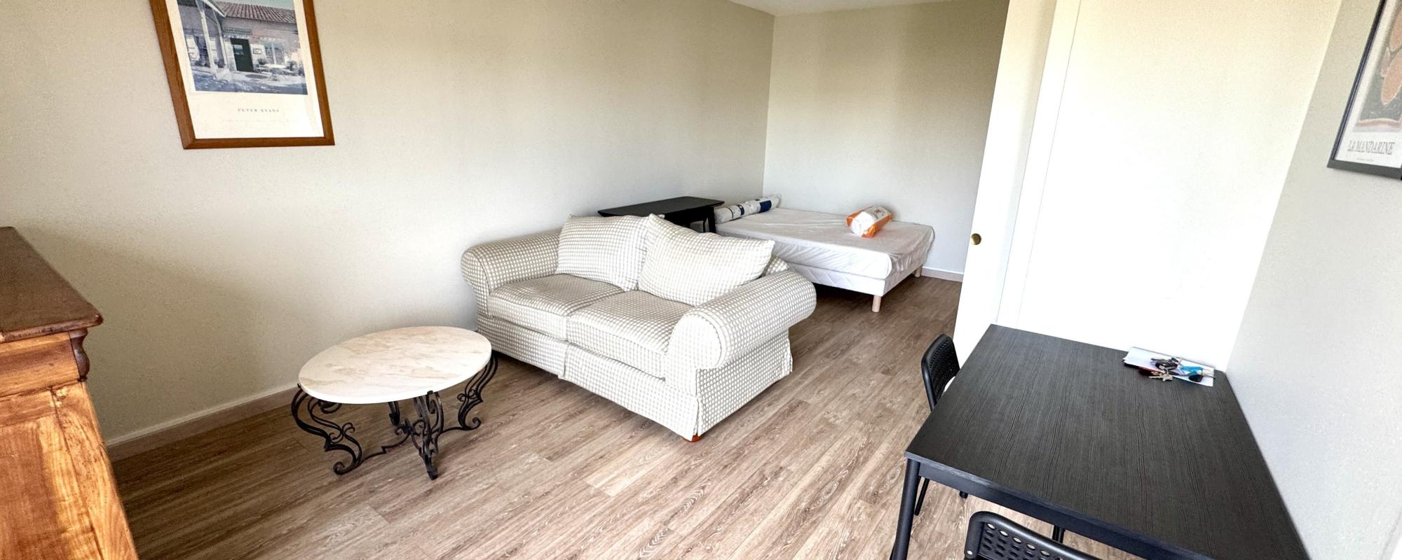 NEW STUDIO - Exchange students